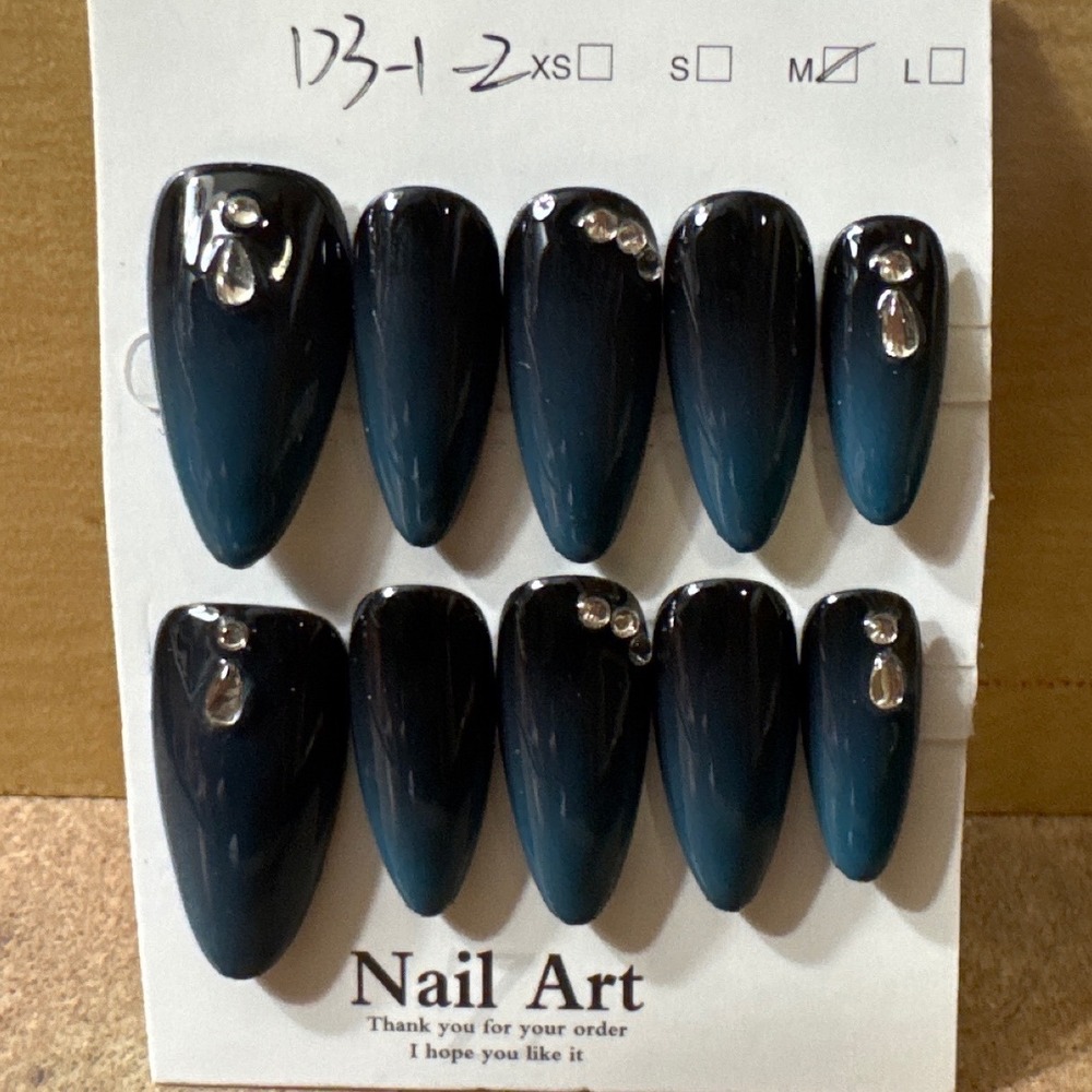 Press On Nails Black Blue Ombre Almond Rhinestone Nail Art‎ Medium